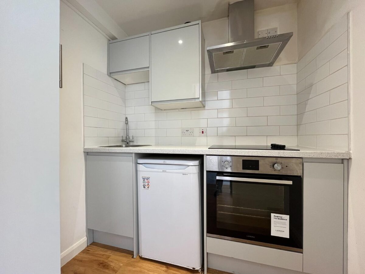 Thames House, New Malden