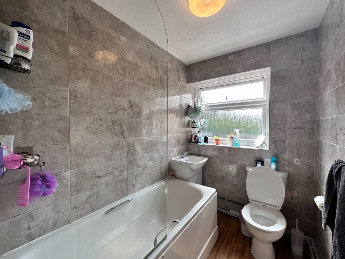 Beverley Court, SW20 0AE