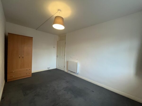 Beverley Court, SW20