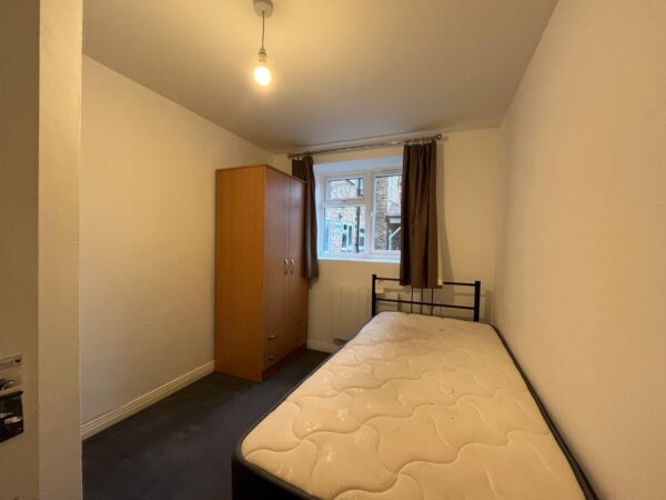 Beverley Court, SW20