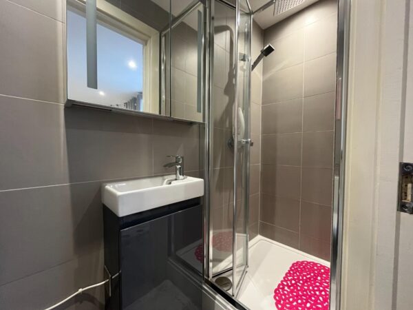 Charter Court, New Malden