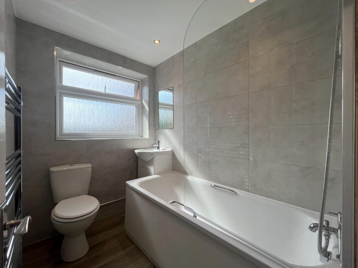 Beverley Way, SW20 0AE