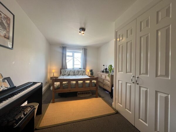 89 Worple Road, Wimbledon