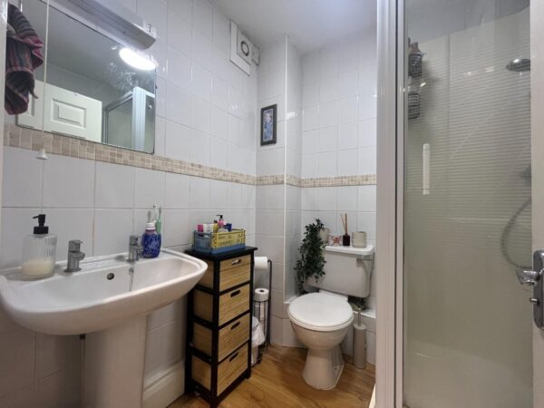 89 Worple Road, Wimbledon