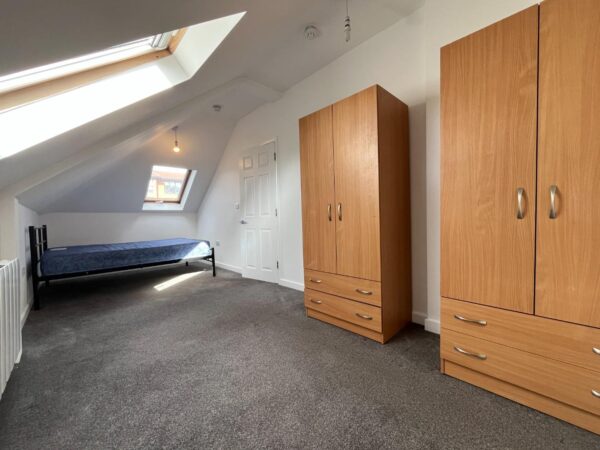 Beverley Court, SW20 0AE