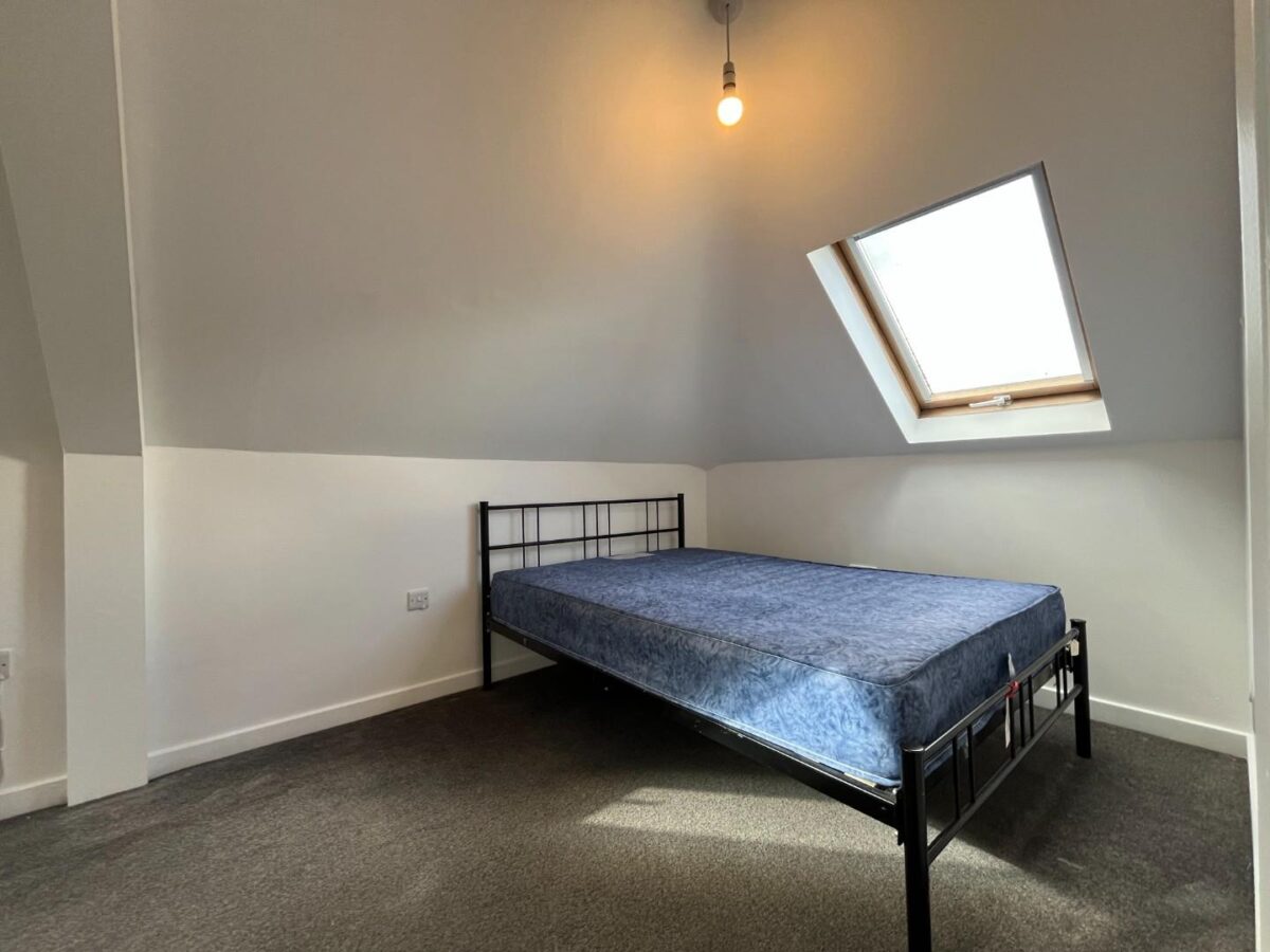 Beverley Court, SW20 0AE