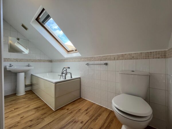 Beverley Court, SW20 0AE