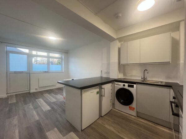 8-10 Woodcote Side, Epsom