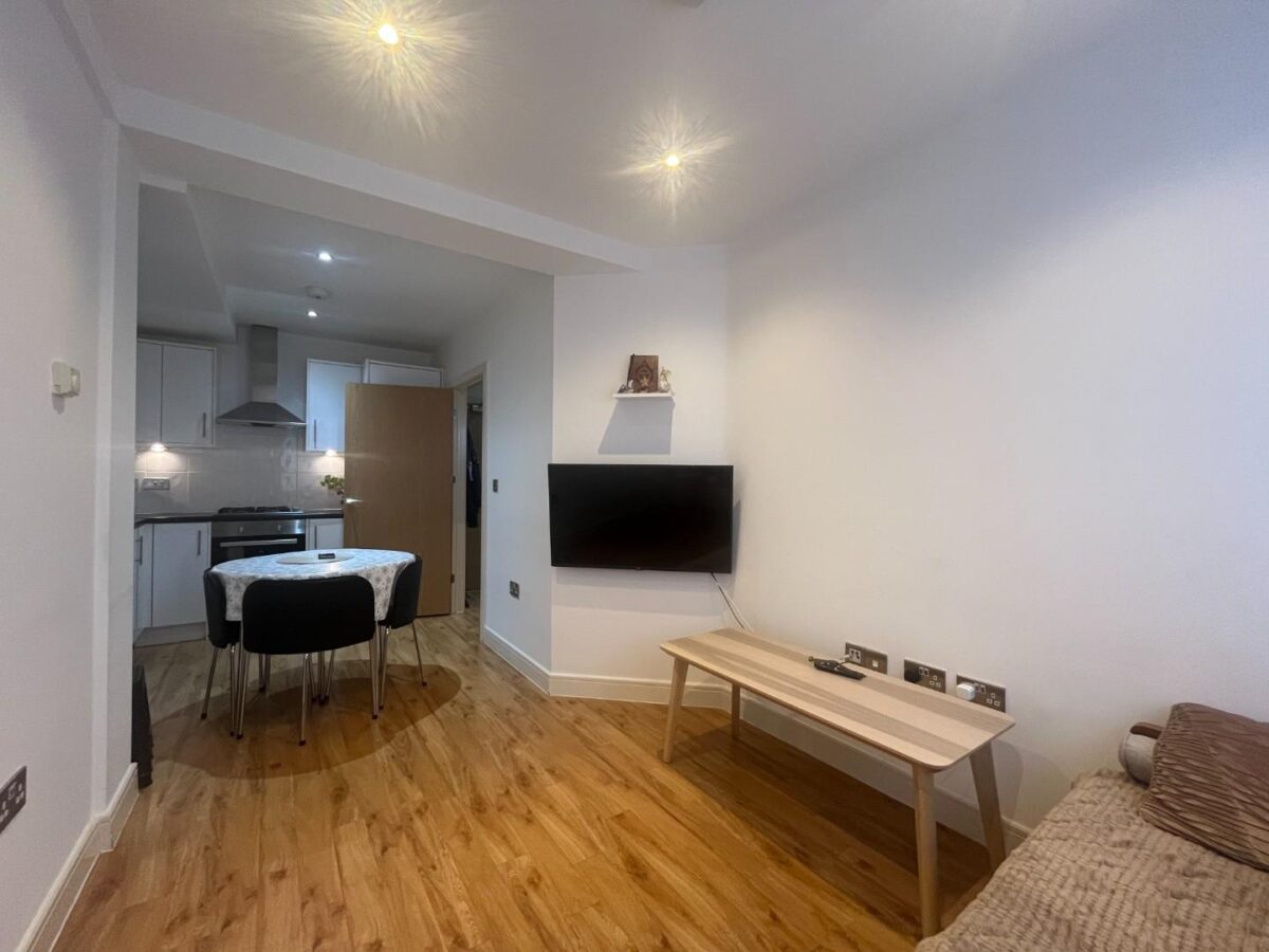 63-67 Kingston Road, New Malden