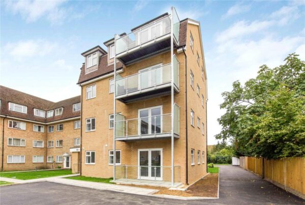 Charter Court, New Malden, KT3