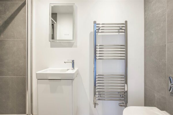 Charter Court, New Malden, KT3