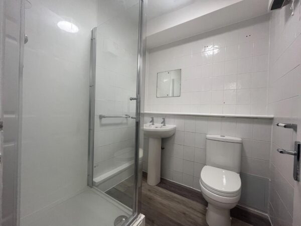 8-10 Woodcote Side, Epsom