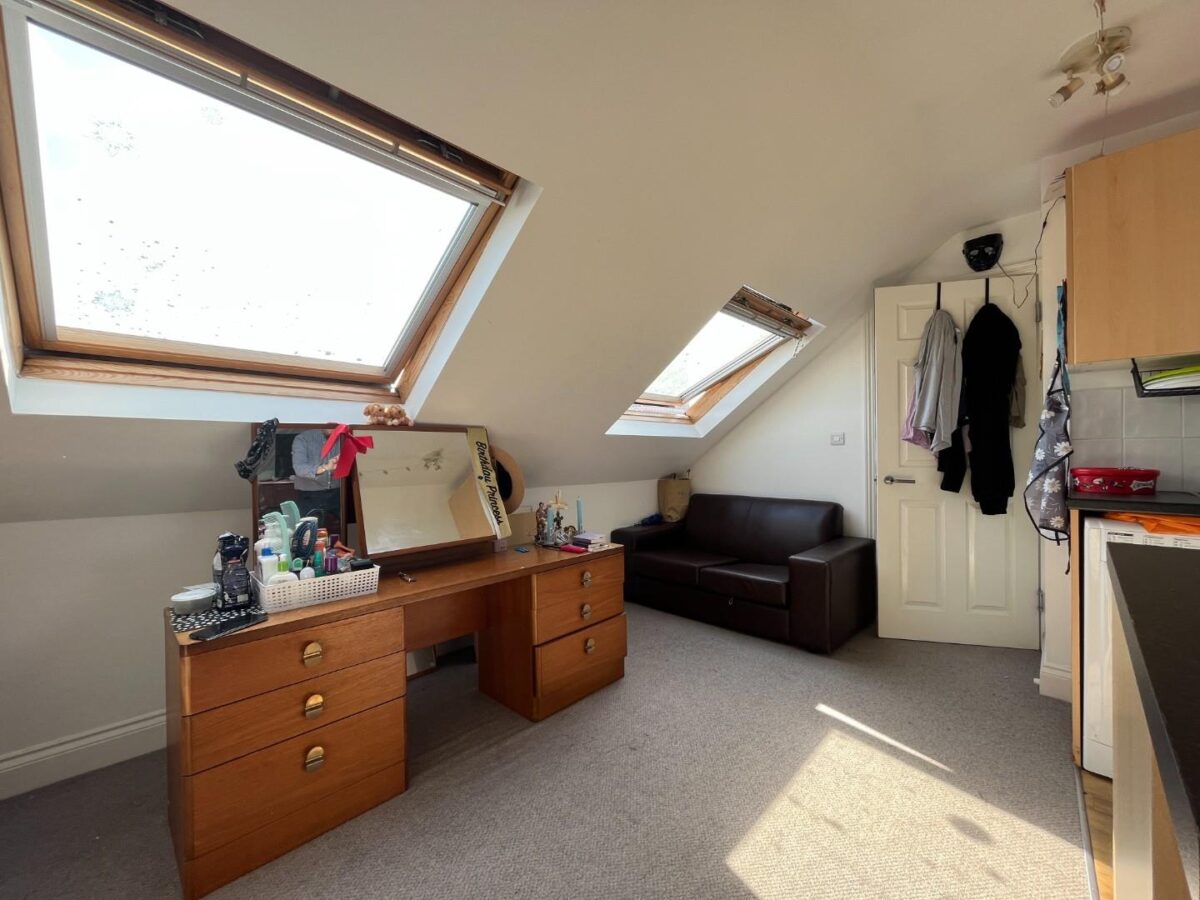 Charter Court, Linden Grove