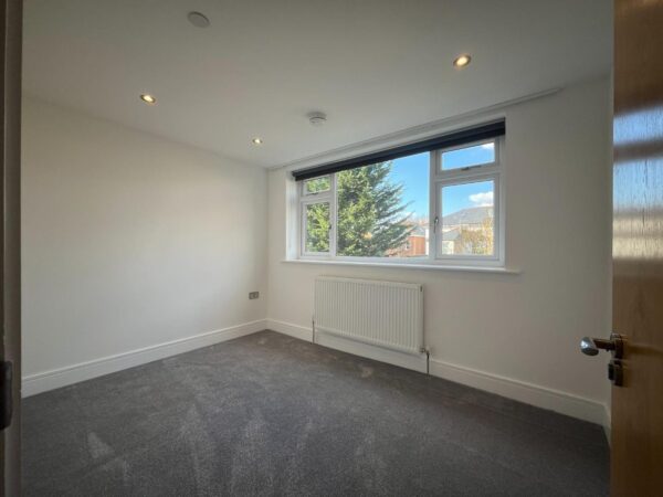 Charter Court, New Malden, KT3