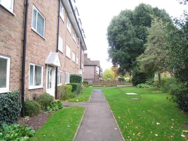 Southfields Court, Sutton
