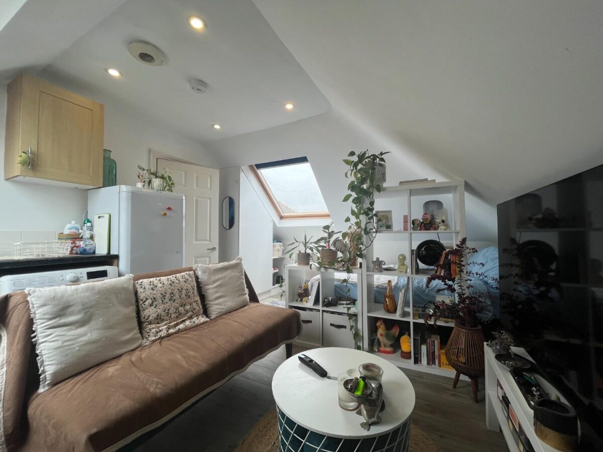 Southfields Court, Sutton