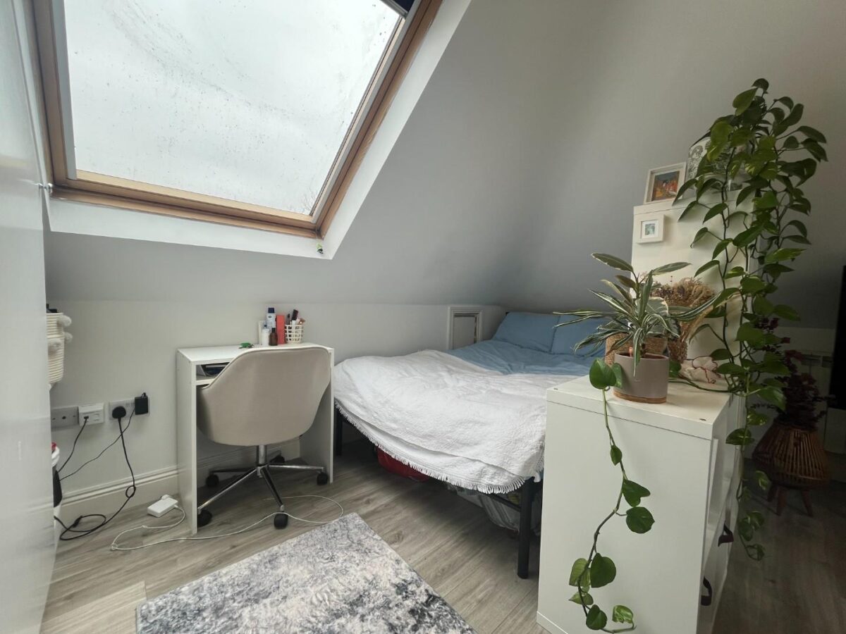 Southfields Court, Sutton