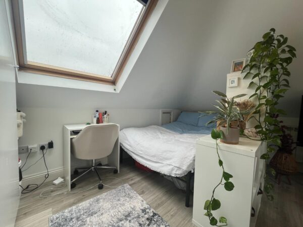 Southfields Court, Sutton