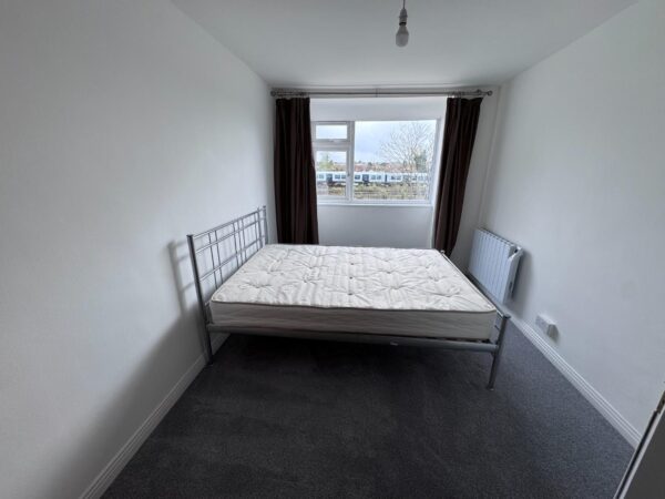 Charter Court, New Malden