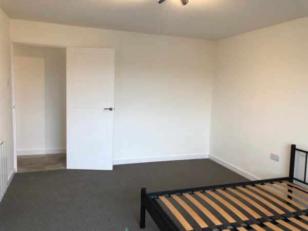 Linden Grove, New Malden