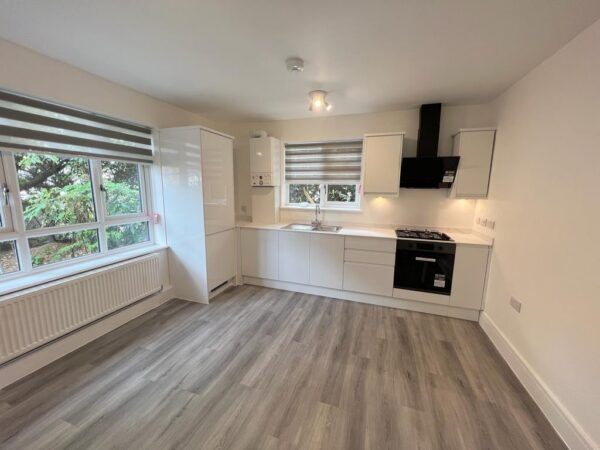 Beverley Way, SW20