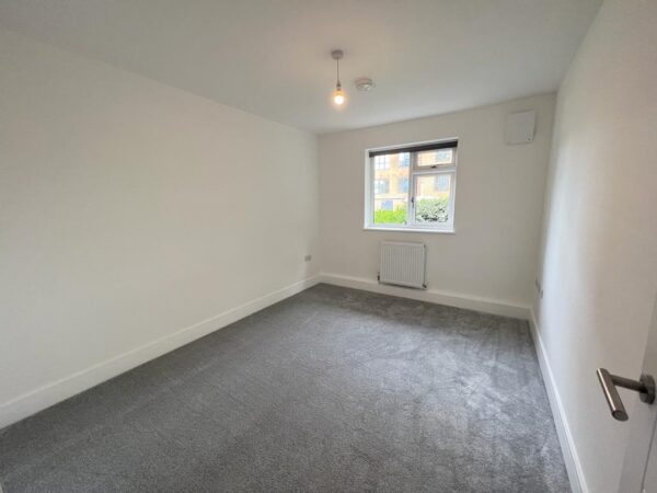 Beverley Way, SW20
