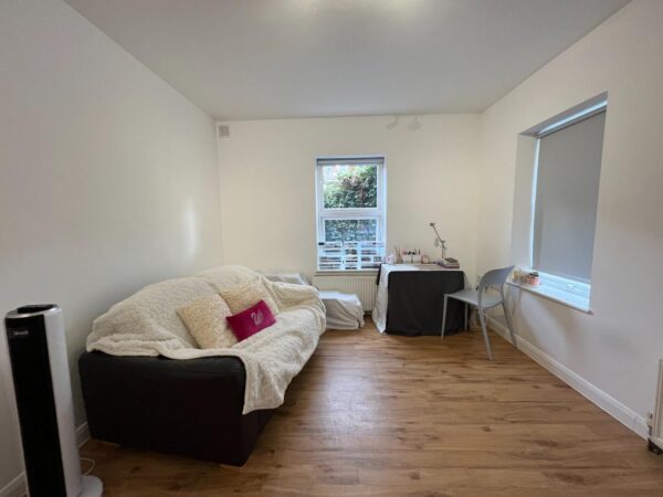 Chestnut Grove, New Malden