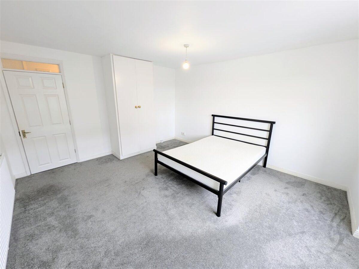 Beverley Court, SW20 0AE