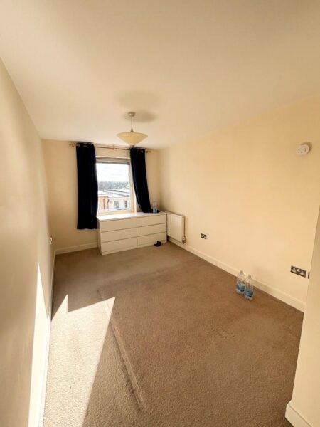 Highbury Drive, Leatherhead