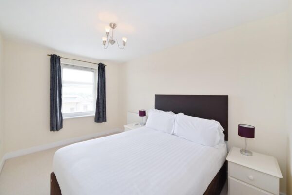Highbury Drive, Leatherhead